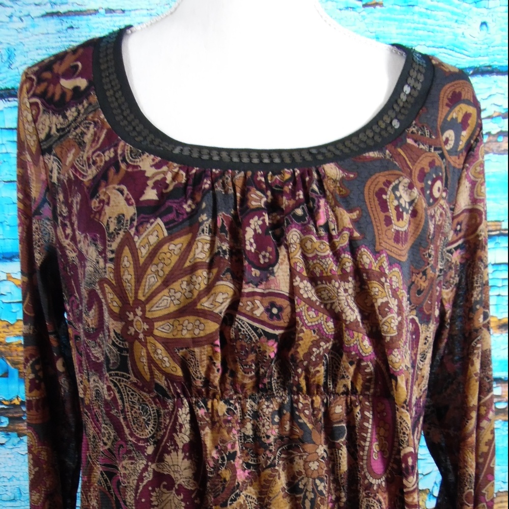 EUC AXCESS Empire style Blouse Size LG